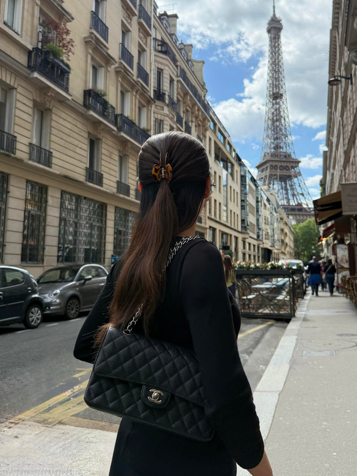 Clip à cheveux Hana Mia avec finition brillante