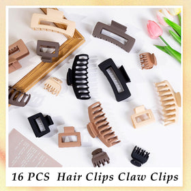 Clip à cheveux noir FDBJulyy sur fond blanc