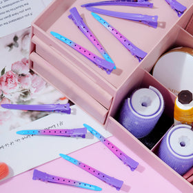 Clip en métal violet dégradé Bantoye avec cheveux sectionnés