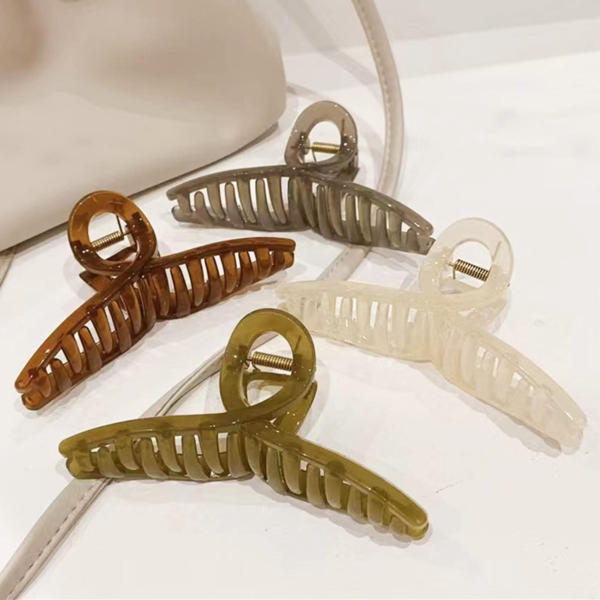Clips à cheveux FAELBATY couleur rose clair, vue de face