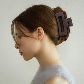 Clips à cheveux Mandydov, vue en gros plan sur la texture mate