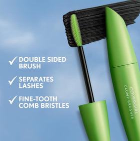 CLOSE-UP du mascara COVERGIRL Clump Crusher sur une main