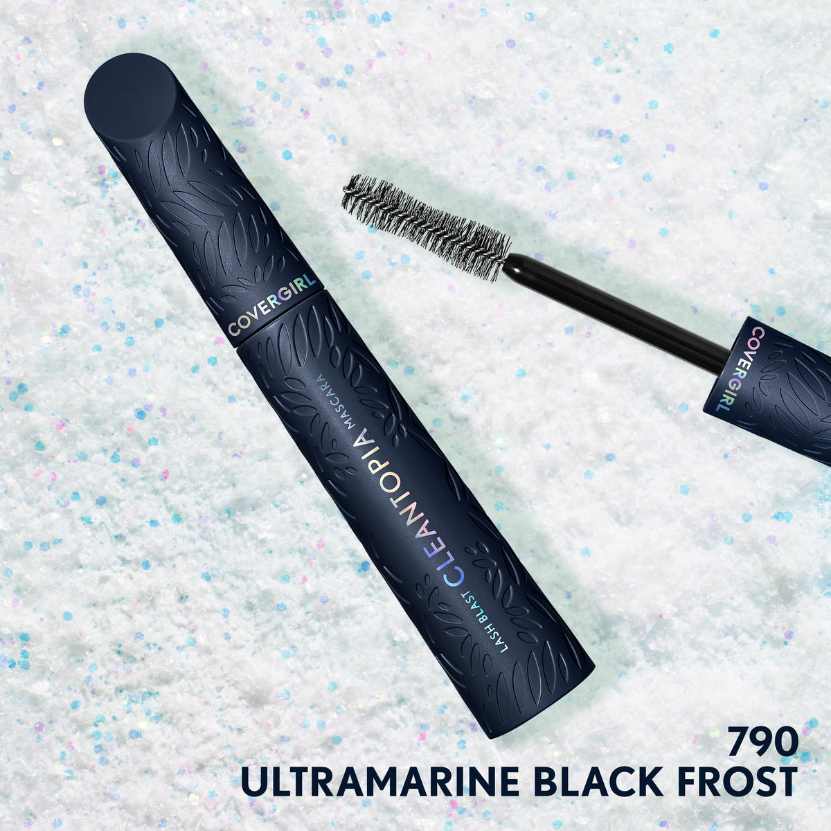 CLOSE-UP sur les cils maquillés avec le mascara COVERGIRL Cleantopia