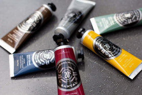 Coffret cadeau crème mains La Chatelaine ouvert avec les tubes