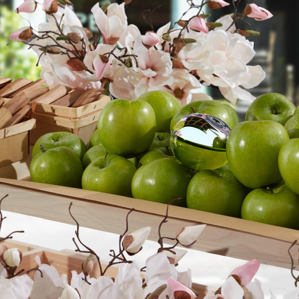 Coffret cadeau DKNY Be Delicious avec emballage coloré