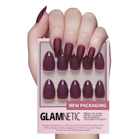 Coffret de faux ongles Glamnetic avec 30 pièces en amande mat