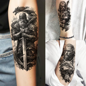 COKTAK tatouages 3D étalés sur une table