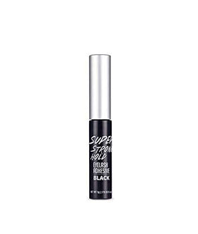 Colle à cils iENVY pendant une application de maquillage