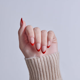 Colle pour ongles de 2g incluse dans le kit KISS Core