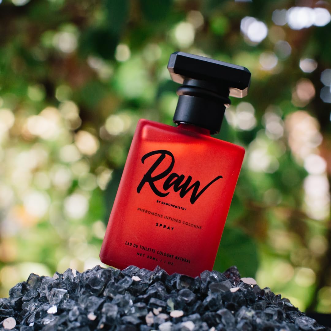 Cologne RawChemistry avec des éléments de style de vie masculin
