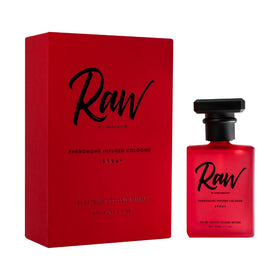 Cologne RawChemistry pour Homme dans un environnement de soirée