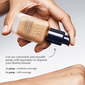 Comparaison de teintes de fond de teint Estée Lauder