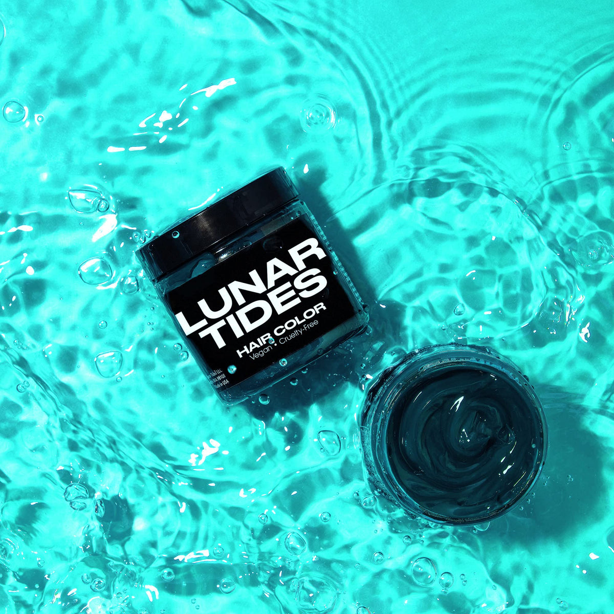 Comparaison des teintes de Lunar Tides Cerulean Sea