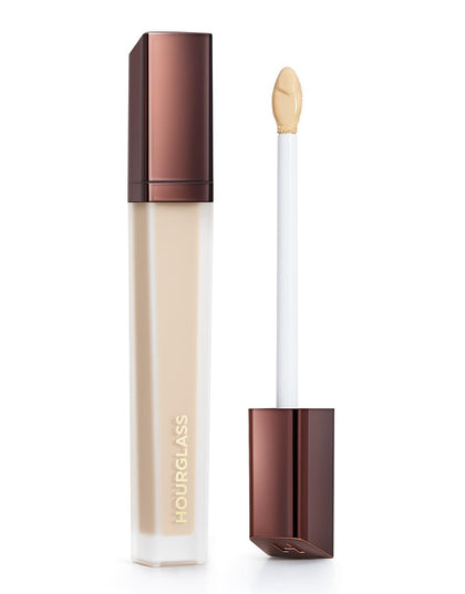 Correcteur HOURGLASS Vanish 41g vue avant avec applicateur