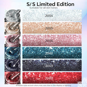 Couleurs brillantes du vernis à ongles modelones sous lumière