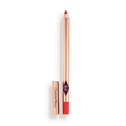 Crayon à lèvres Charlotte Tilbury Lip Cheat vue avant avec texture veloutée