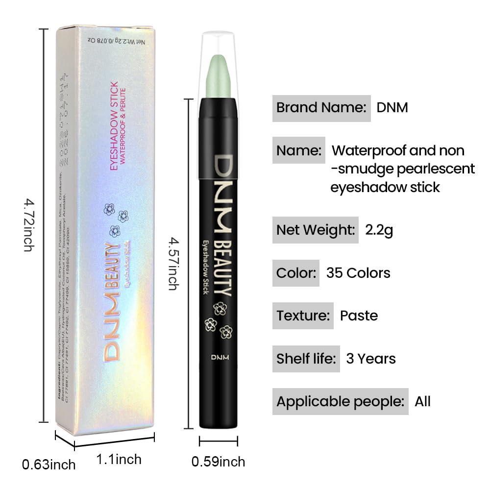 Crayon ombre à paupières evpct en action sur un modèle