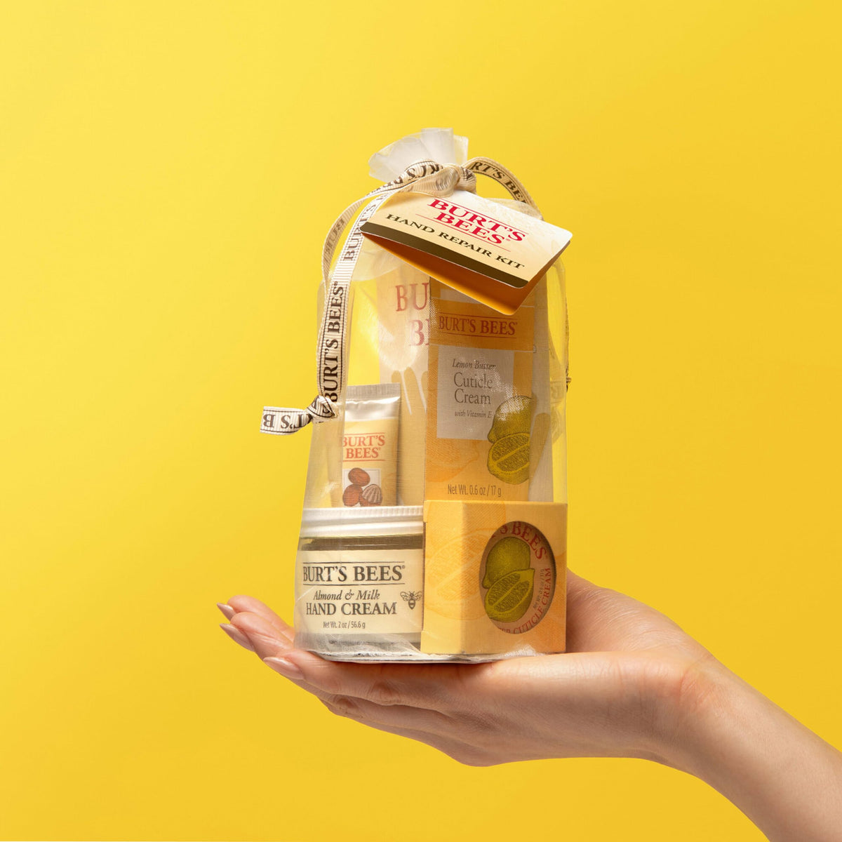 Crème à cuticules au beurre de citron Burt's Bees avec packaging