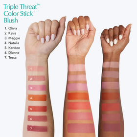 Crème Blush Stick en situation de voyage