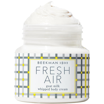 Crème corporelle fouettée Beekman 1802 au lait de chèvre, vue de face