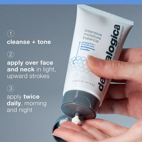 Crème Hydratante Intensive Moisture Balance Dermalogica avec d'autres produits de soins