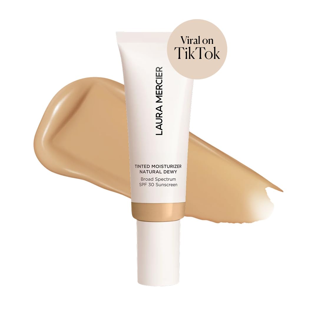Crème Hydratante Teintée Laura Mercier 2W Citrine texture sur la main