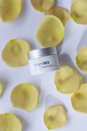 Crème Lifting et Raffermissante MiamiMD ouverte