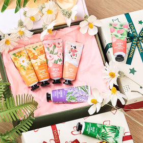 Crème pour les mains VISCOO parfum lait, tube ouvert