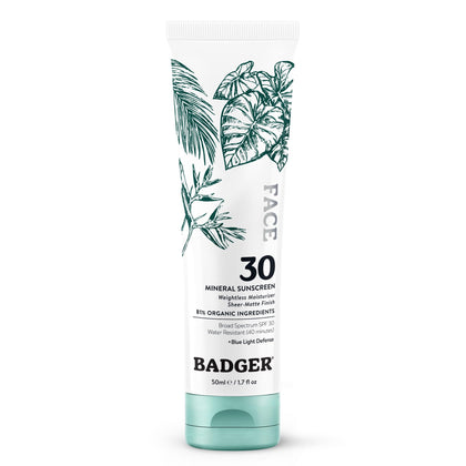 Crème solaire minérale Badger SPF 30 vue avant avec tube blanc