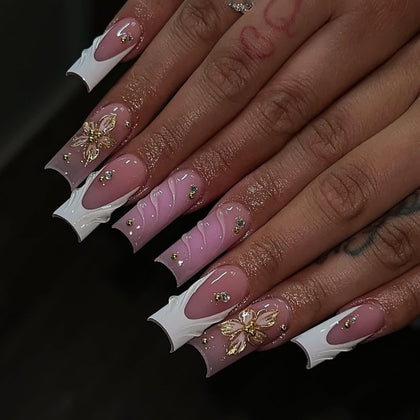 CTTHNBD Faux Ongles Press-On Carrés avec Fleurs, vue de face