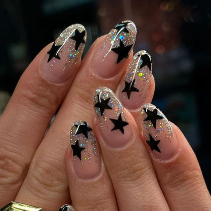 CTTHNBD Faux Ongles Pressés Amande Étoile Noire boîte avec 24 pièces