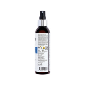 CURLSMITH CurlFit Reviving Mist 6 oz sur une étagère de salle de bain