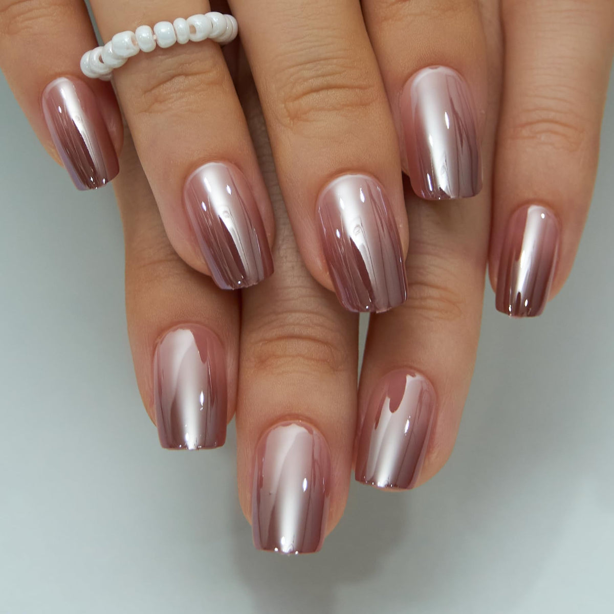 CurvLife Faux Ongles Press On Brown Pearl dans emballage de rangement
