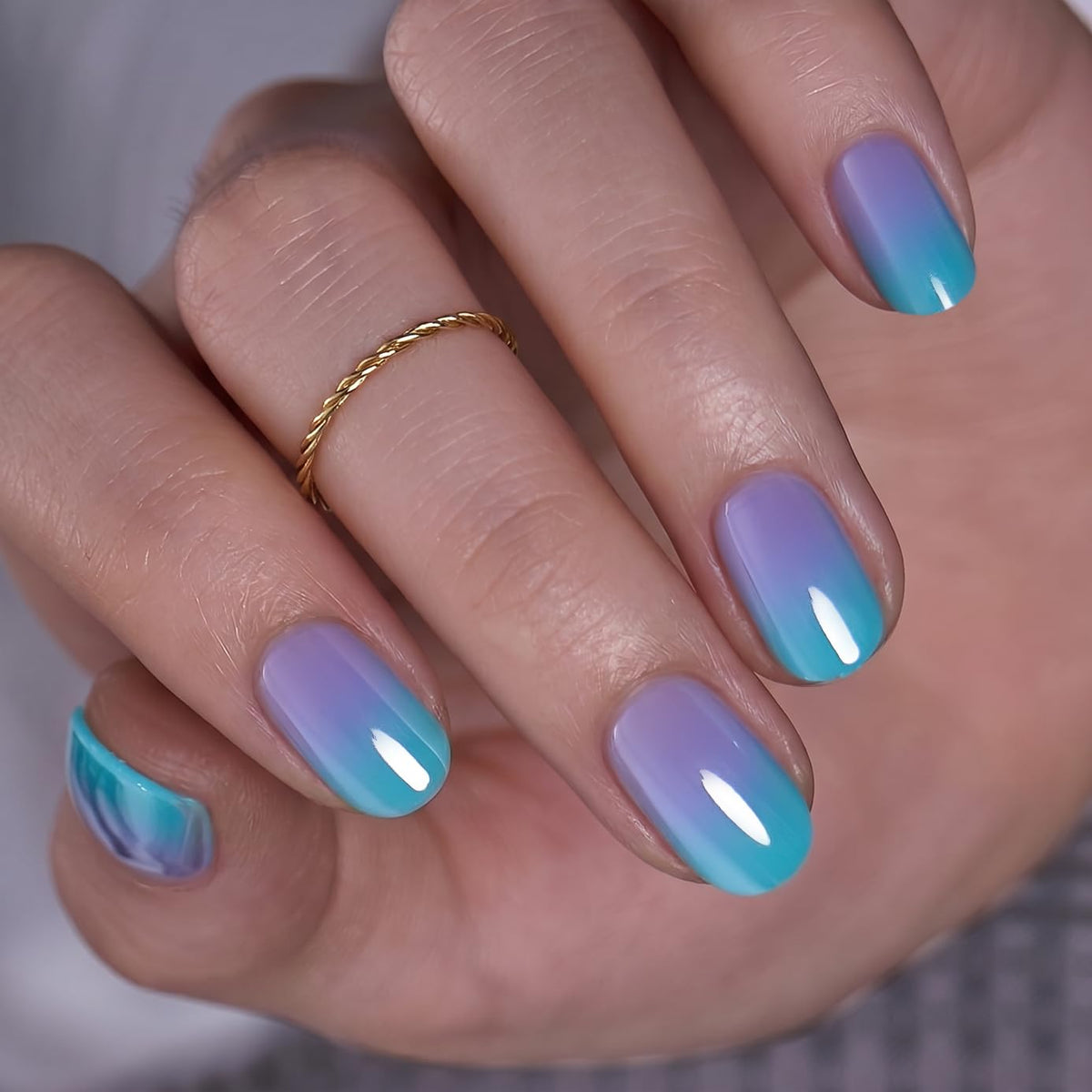 CurvLife Faux Ongles Press-On Extra Courts Lagoon Mist - Application avec colle