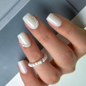CurvLife Faux Ongles Press-On Gel Français Courte Blanc Perle avant