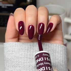DAISY DND Set de Vernis Gel marron, modèle Cherry Mocha, application sur ongles