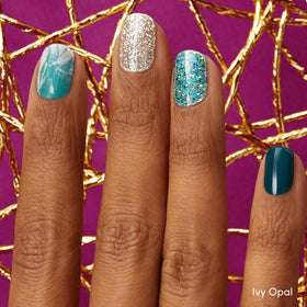 Dashing Diva Ivy Opal nail strip detail