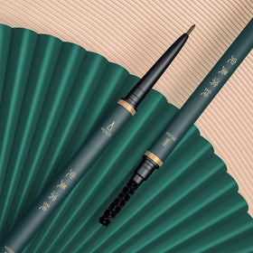 Démonstration de l'utilisation du crayon à sourcils BECHY