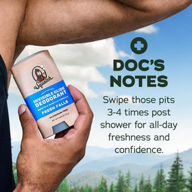 Déodorant Dr. Squatch avec noix de coco en arrière-plan