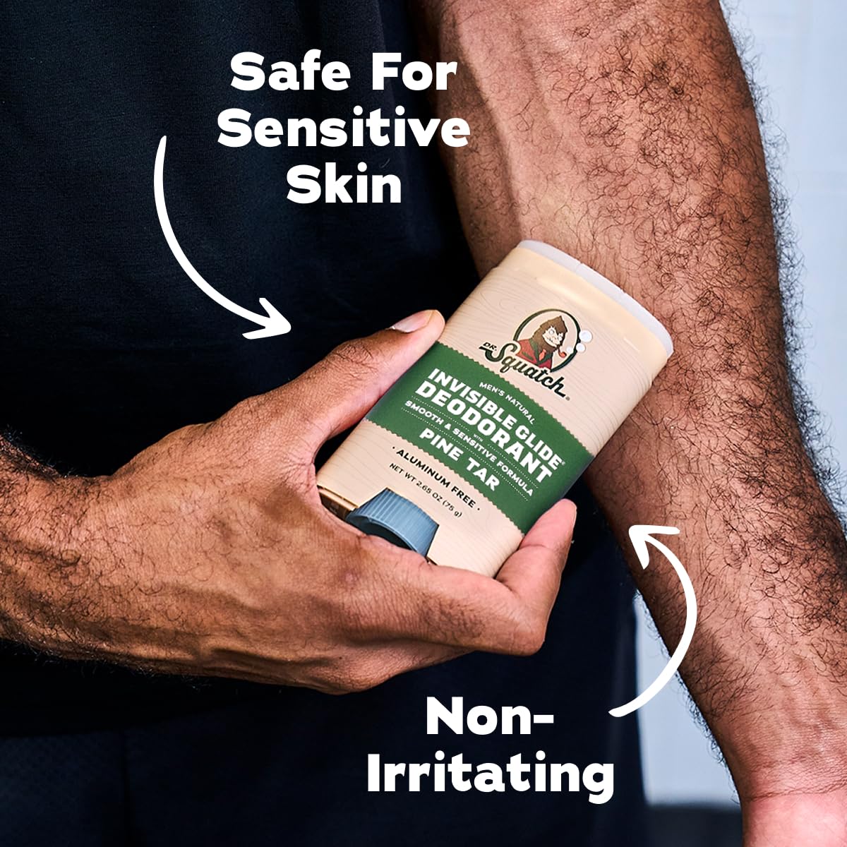 Déodorant Dr. Squatch Invisible Glide dans un environnement de salle de bain