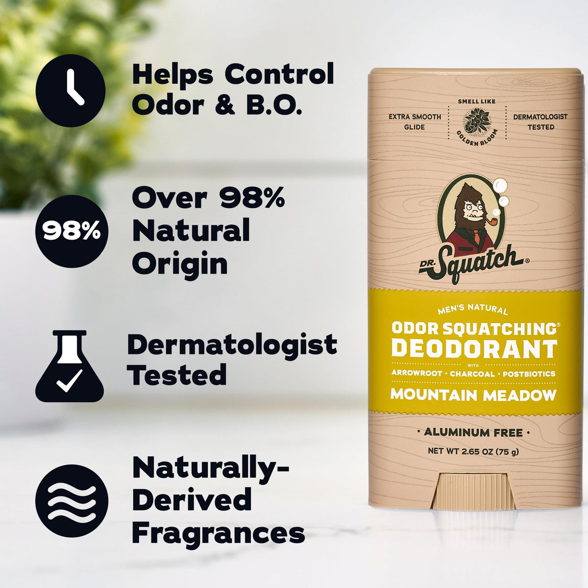 Déodorant Dr. Squatch stick à côté de produits de soins pour hommes