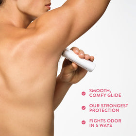 Déodorant Native 120g, texture du produit sur une main