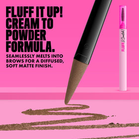 Détail de l'embout en éponge conique du crayon à sourcils NYX