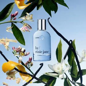 Détail de la bouteille de parfum By Rosie Jane Eau De Parfum Spray Lake