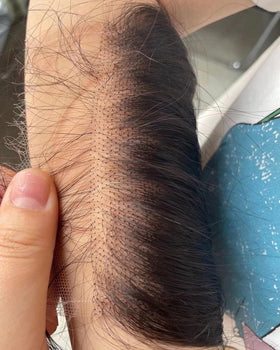 Détail de la dentelle ultra-fine de la fermeture BEEOS