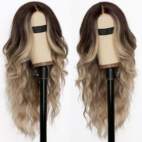 Détail de la ligne de cheveux en dentelle de la perruque AISI HAIR