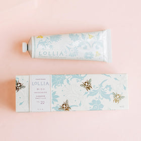 Détail de la texture de la crème pour les mains LOLLIA Wish
