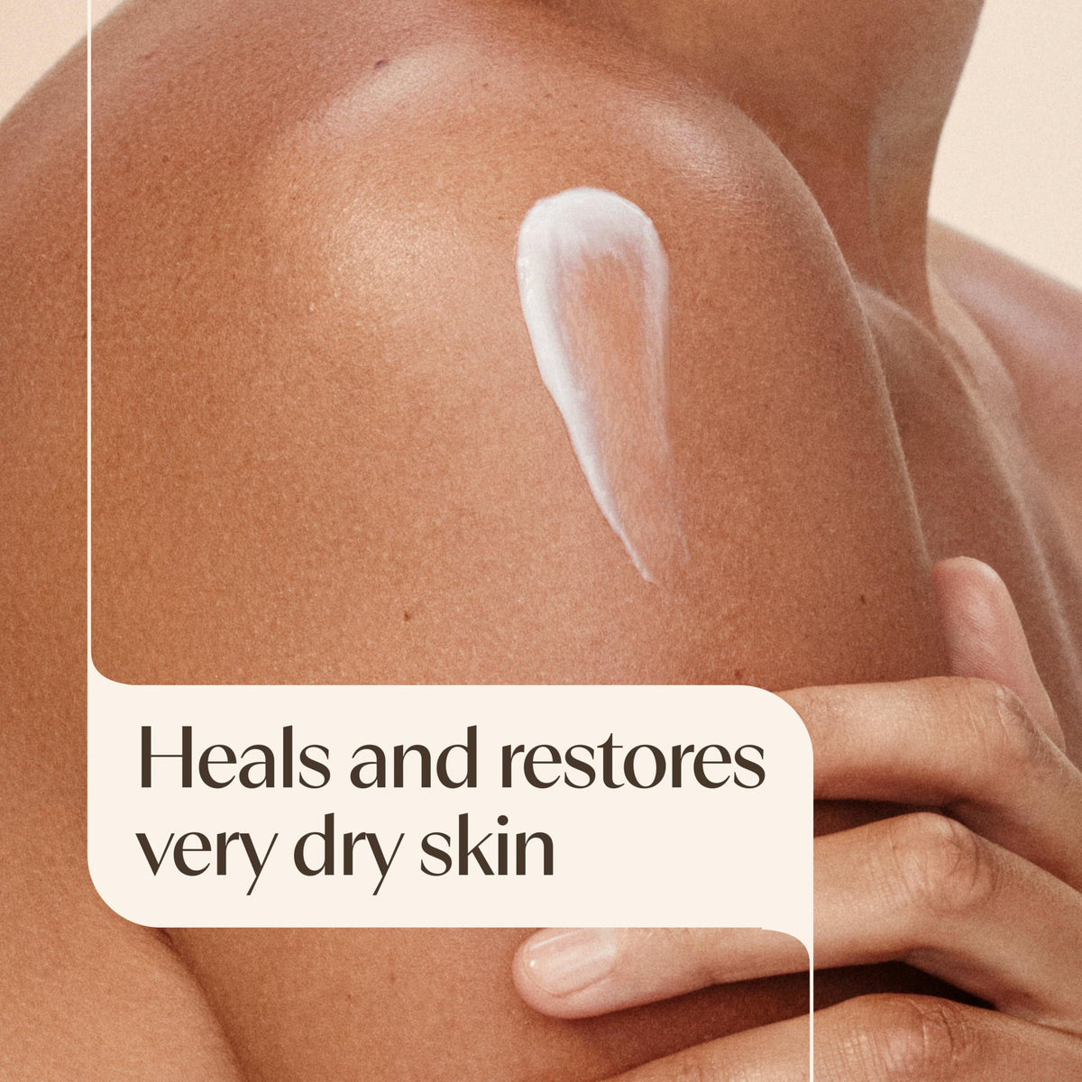 Détail de la texture de la crème réparatrice Aveeno