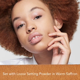 Détail de la texture de la Poudre Libre Fixante Dermablend