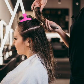 Détail des griffes des clips à cheveux Ondder